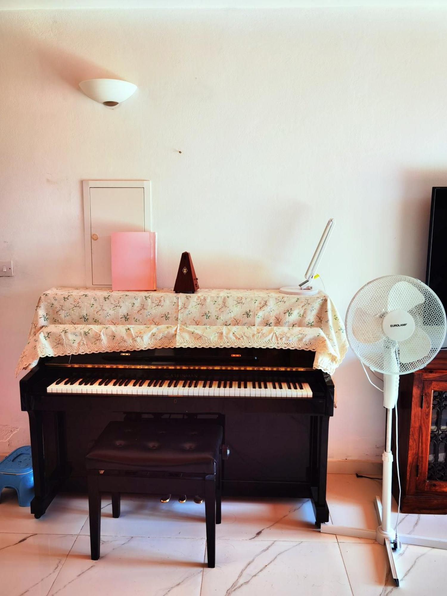 Beautiful Home 파포스 객실 사진