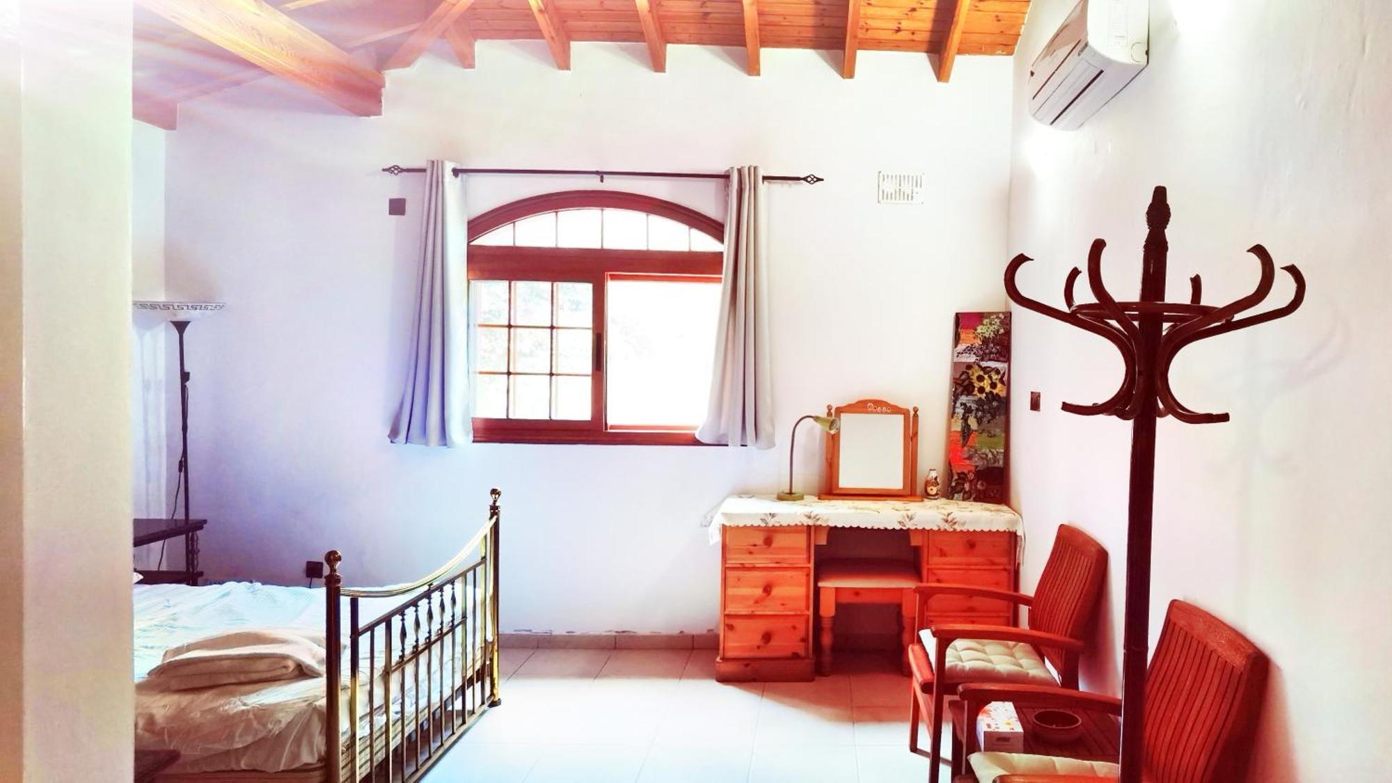 Beautiful Home 파포스 객실 사진